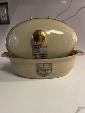 Vintage Mid Century Grays Pottery Casserole Dish with Gold Trim